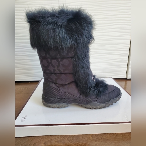 Coach fur winter boots, size 5.5, black - Picture 2 of 3